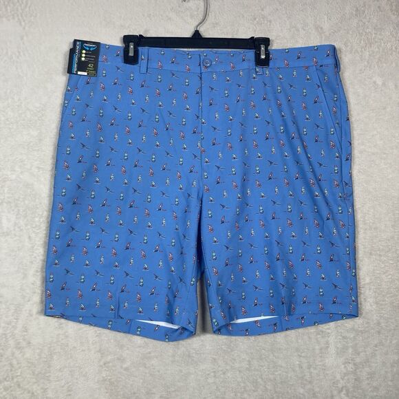 Roundtree & Yorke Performance Mens Shorts Size 42 Pattern Blue Sail Boat NWT - Picture 1 of 5